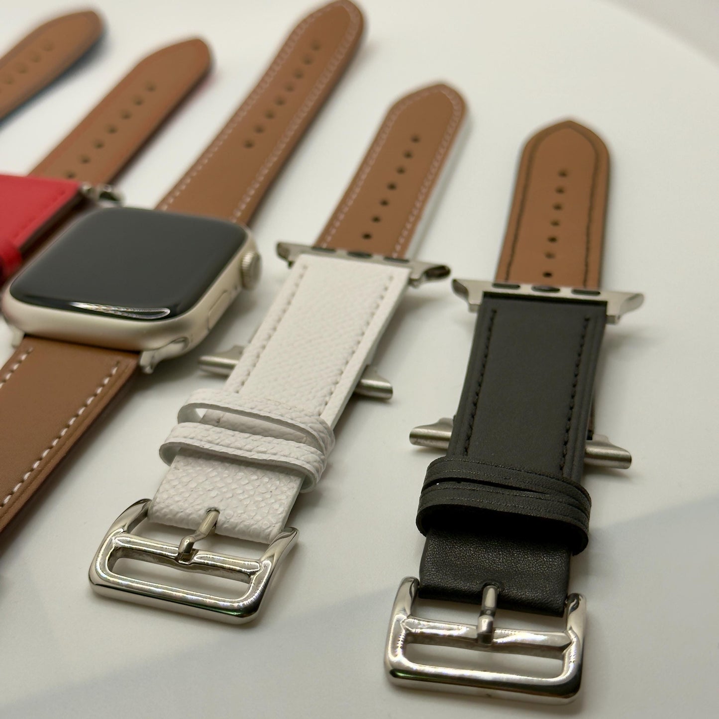 Apple Watch Lederarmband – Klassisches Design mit Metallschließe – 38–45mm – hochwertiges Kunstleder in vielen Farben