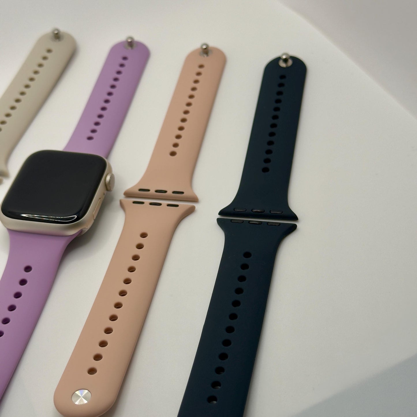 Apple Watch Armband aus Silikon – Sportband mit Pin-Verschluss – 38–45mm – viele Farben – kompatibel mit Series 1–9, SE, Ultra